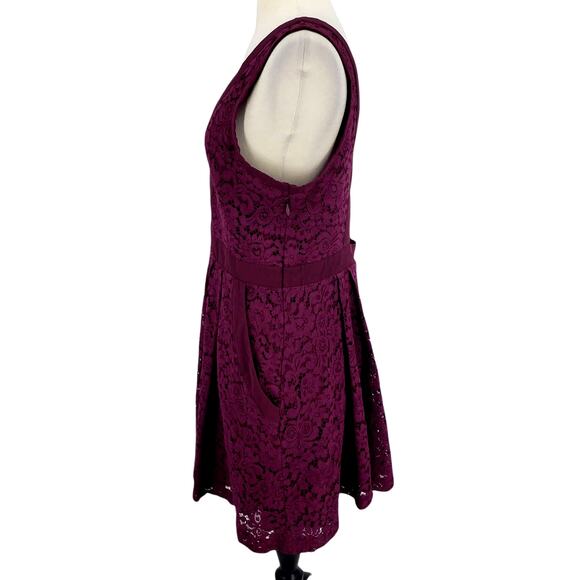 Free People Lovely in Lace Red Mini Dress With Back Cut Out Womens Size Medium - Picture 6 of 9